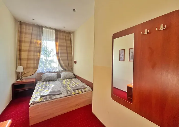 Fry House Hostel - 15Min To Dworzec Zachodni, 5Min To Klub Progresja Varsovia